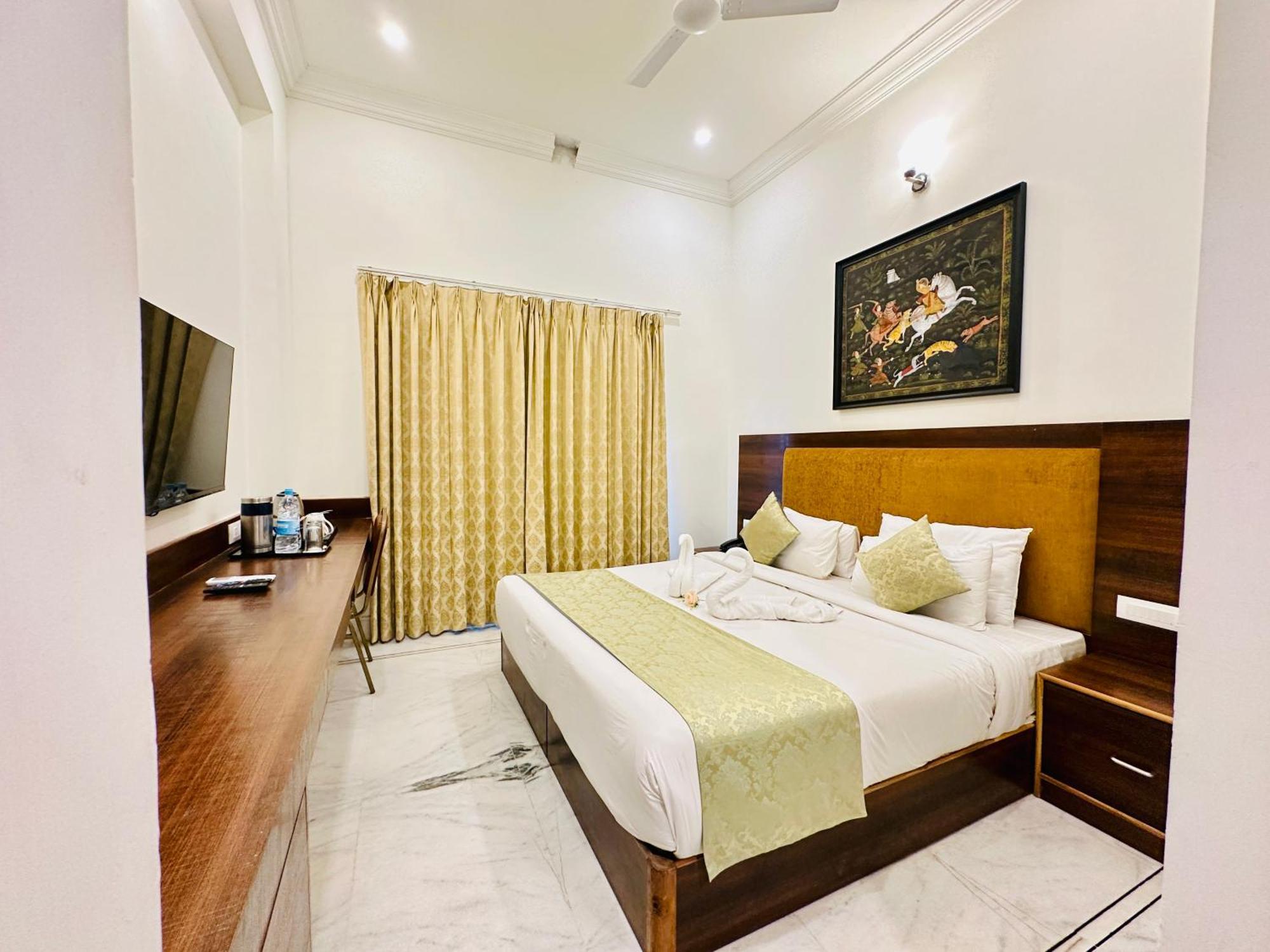 Mewar Palace Resort And Spa Udaipur Exterior foto